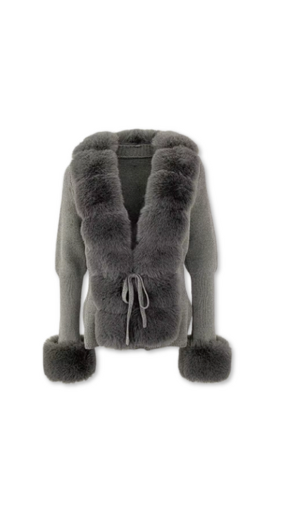 Winter-Couture Strickjacke