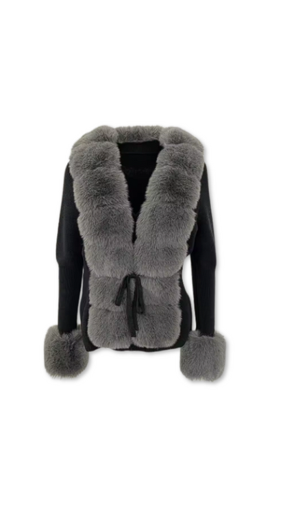 Winter-Couture Strickjacke