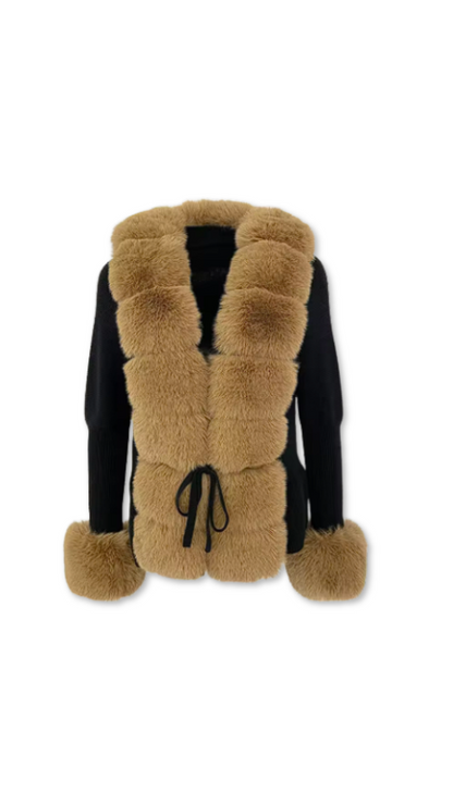 Winter-Couture Strickjacke