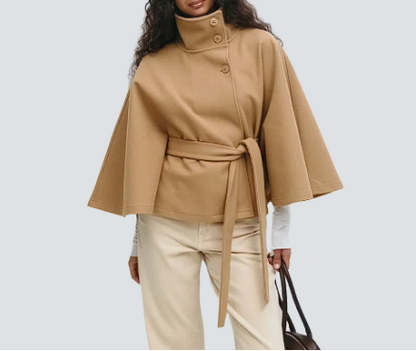 Elegante Jacke mit Gürtel