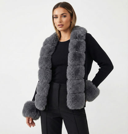 Winter-Couture Strickjacke