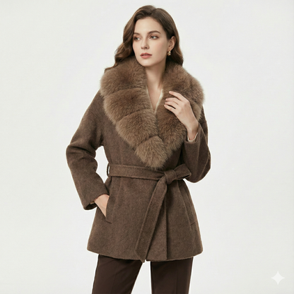 Pelzmantel mit Taillengürtel