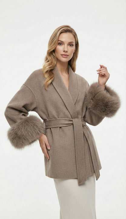 Wollmantel mit Kunstfell