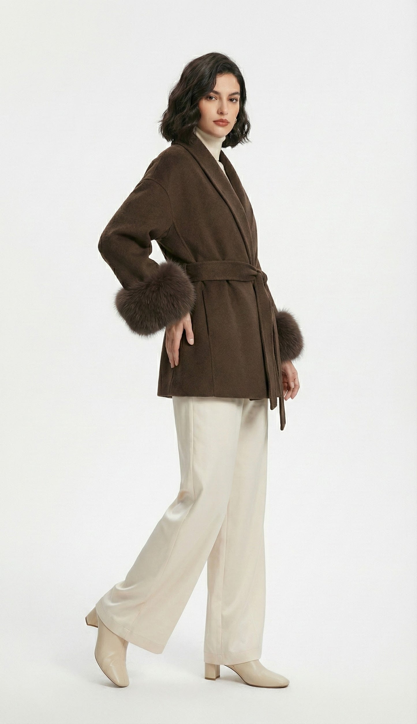 Wollmantel mit Kunstfell