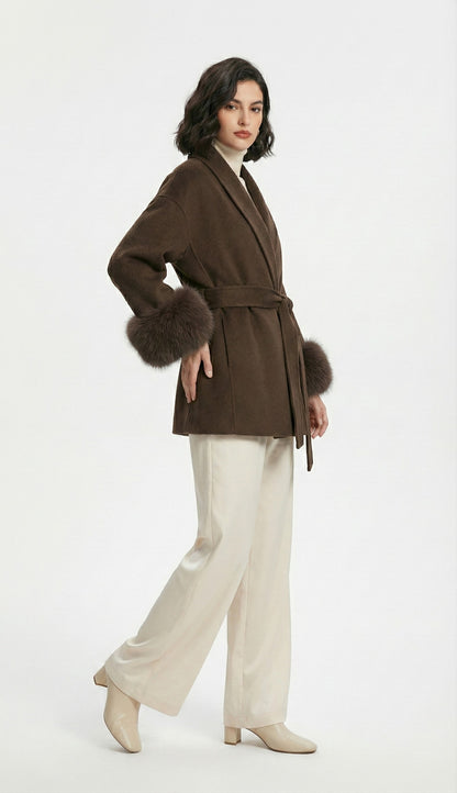 Wollmantel mit Kunstfell