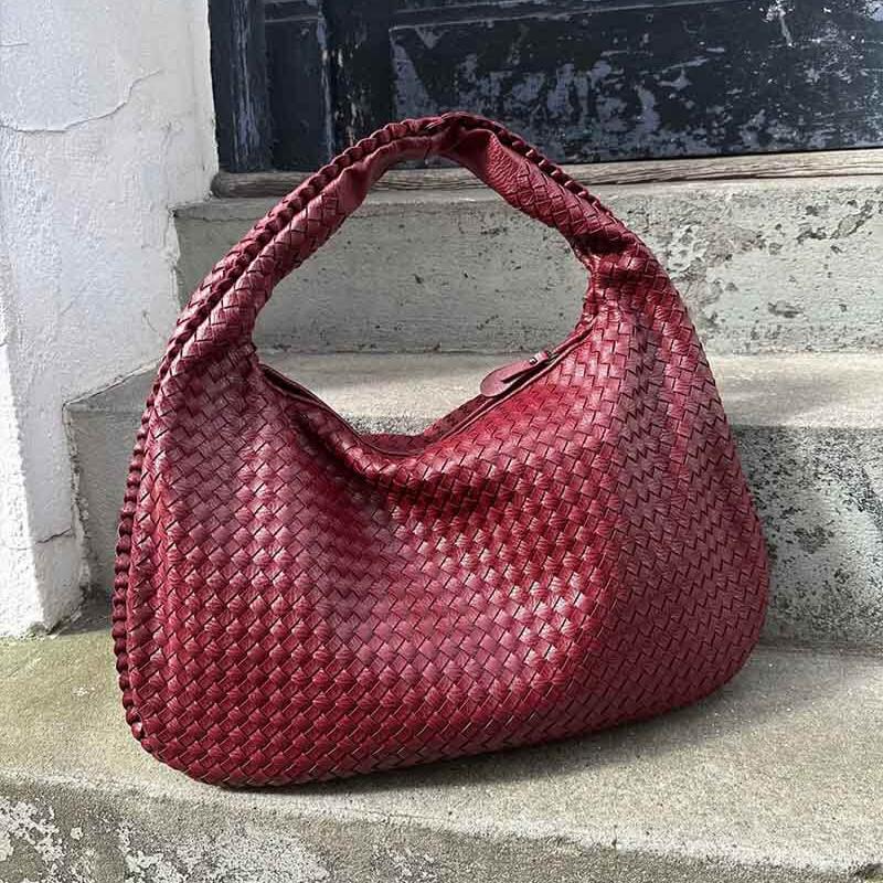 CYLIA I Woven Hobo