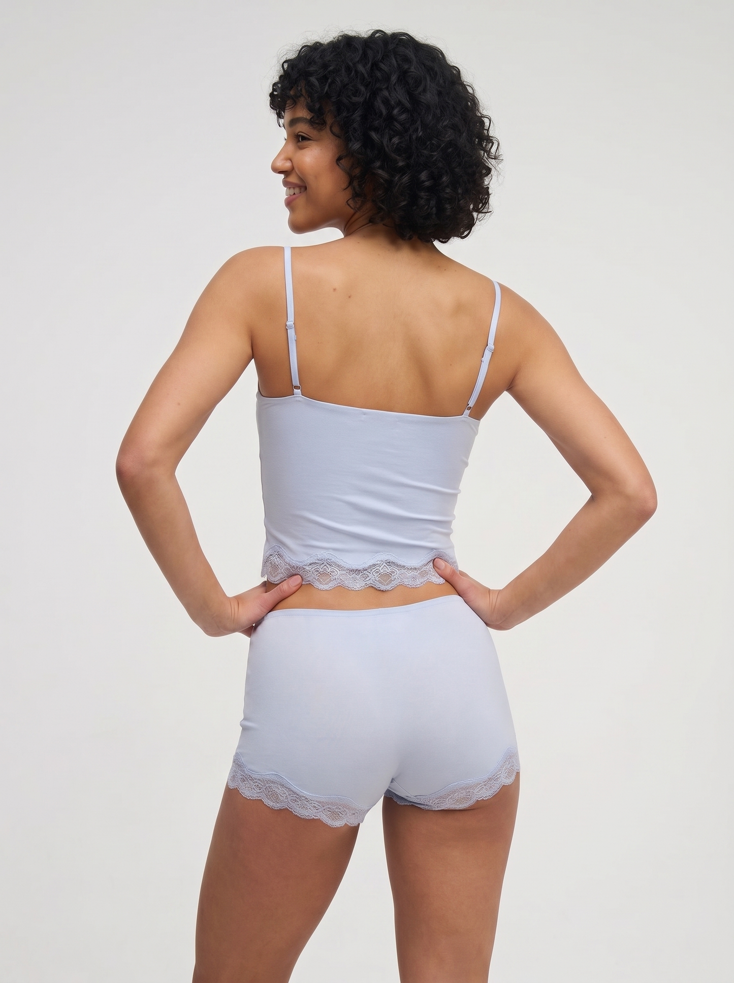 CYLIA I Midnight Lace